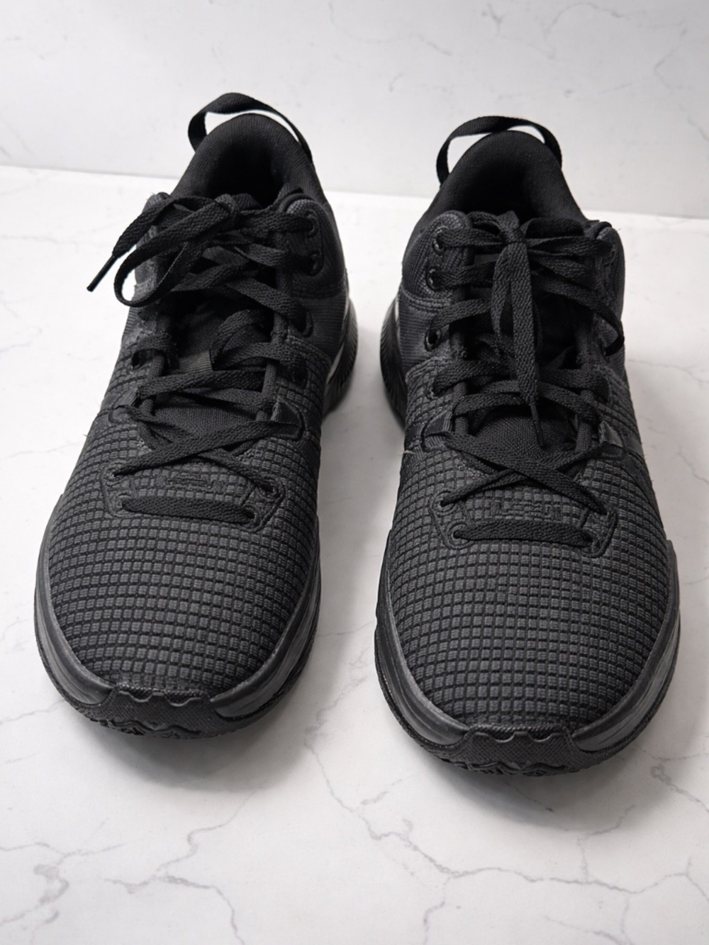 Nike LeBron Witness 7 Triple Black Men’s Size 11 Basketball Shoes - Picture 2 of 6